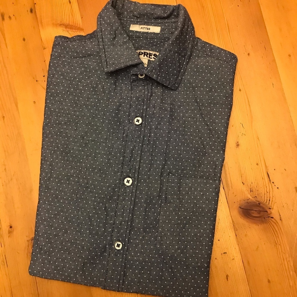 👕 EXPRESS Fitted Button Down Shirt